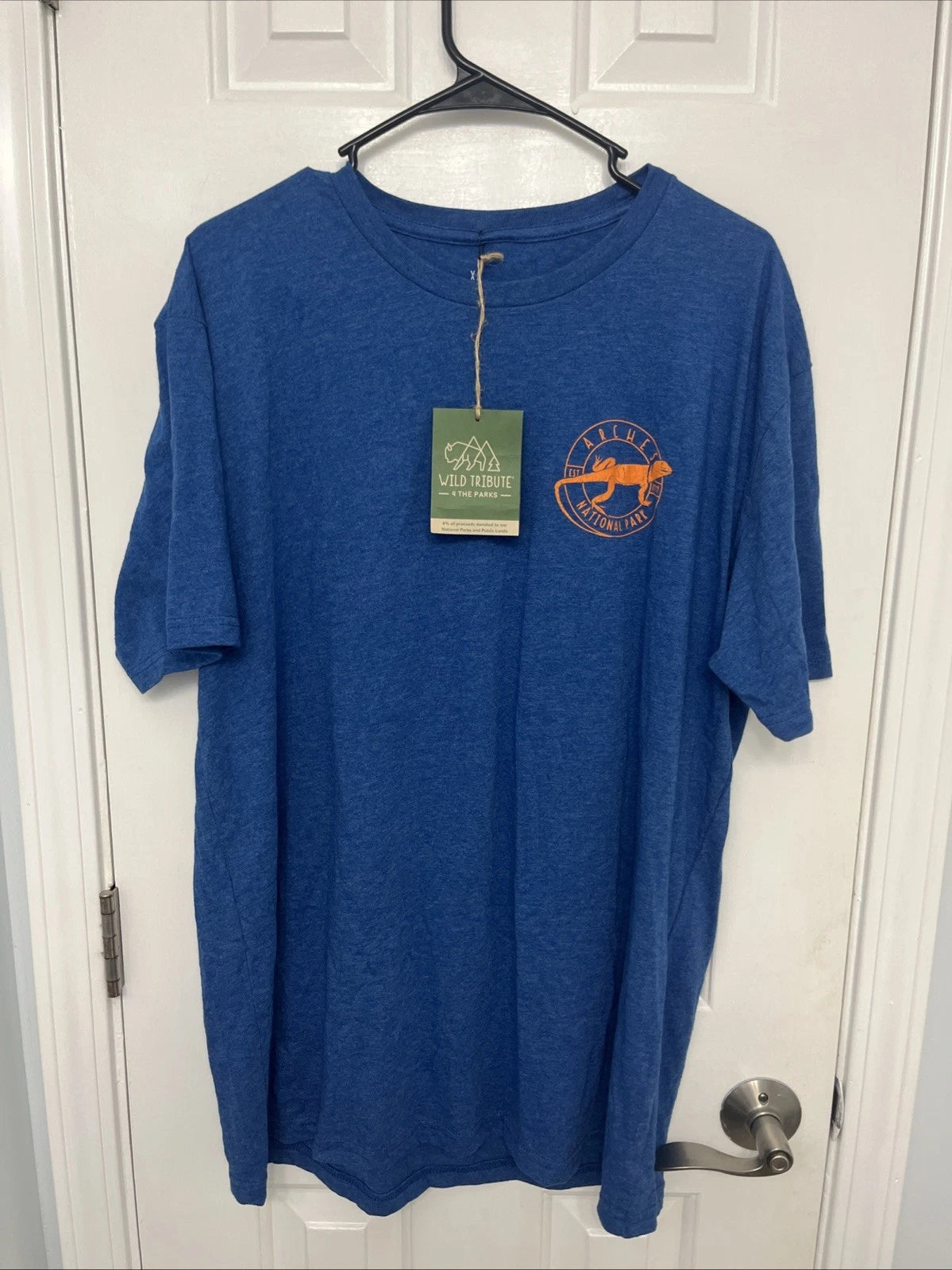 Wild Tribute Men's Navy Heather Arches National Park Word T-Shirt Size XL NWT