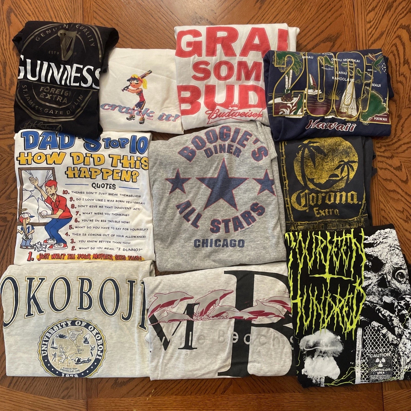 Vintage T-Shirt Lot Of 10 90s Y2K Modern Beer Bud Wrigley Cubs Diner Guinness