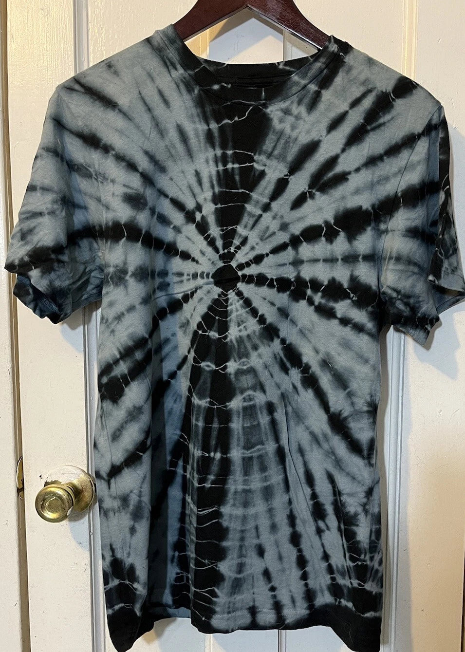 Men’s Small Blue Tie Dye Tshirt by Hybrid Preloved Fashion Shortsleeved Crewneck