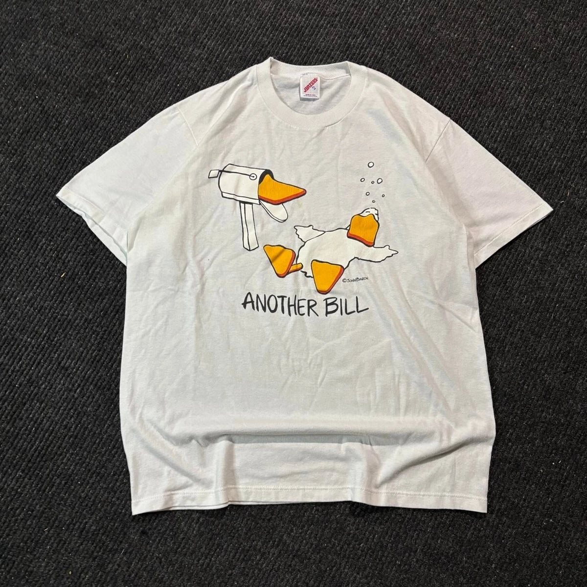 Funny 90s vintage streetwear y2k Tshirt Fits like large check measurements