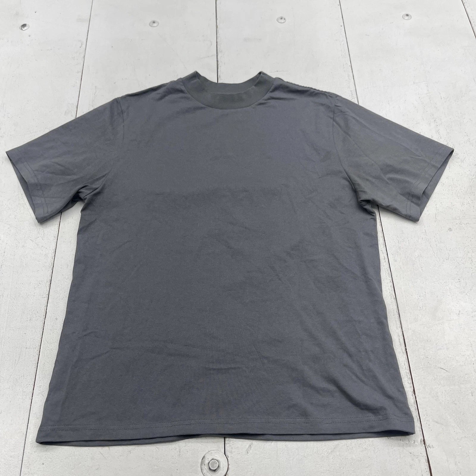 NOVAMEN Shirt Mens Small Gray 100% Cotton Crewneck Tagless Basic Tee Casual