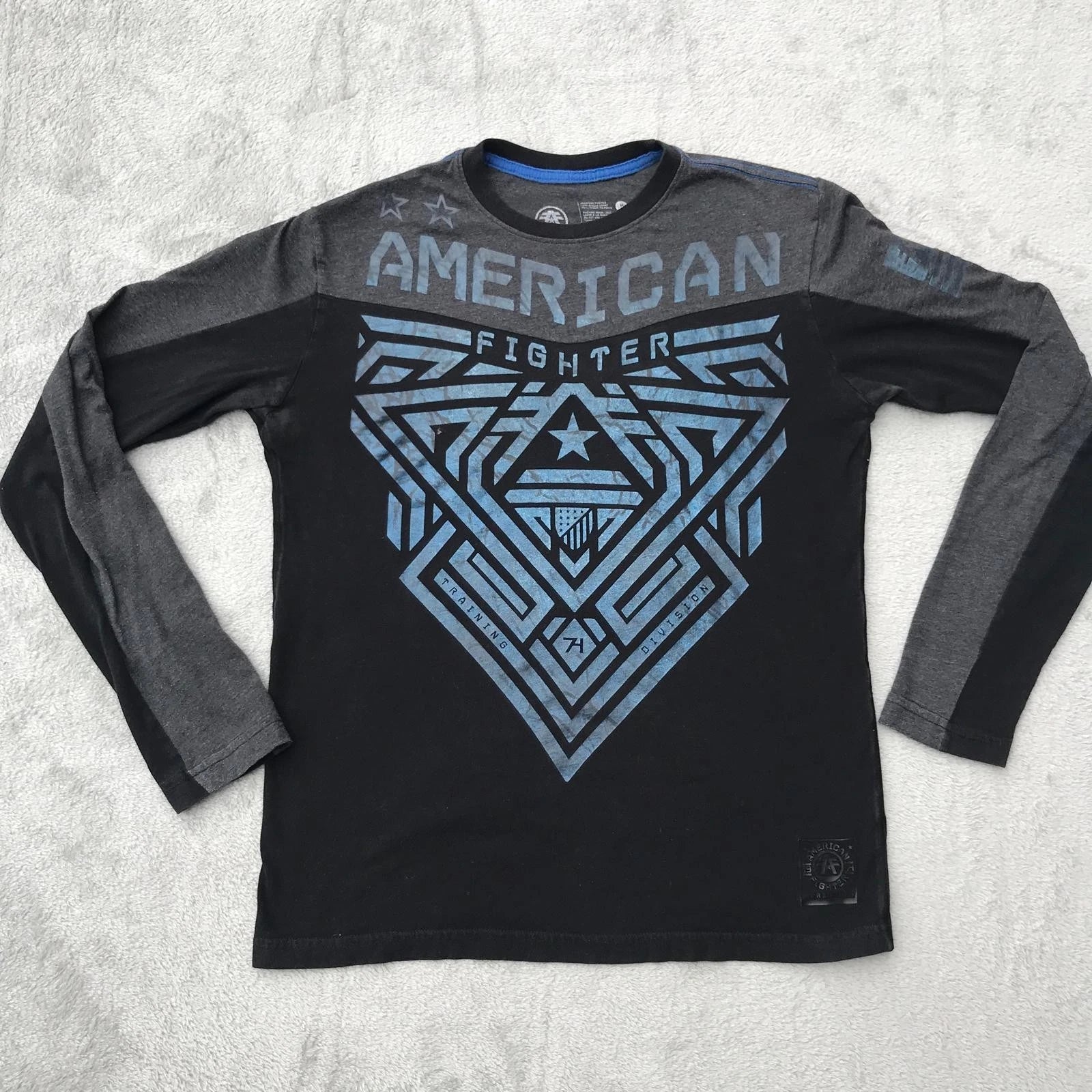 American Fighter Premium Athletics Buckle T Shirt Size M Black Gray Blue