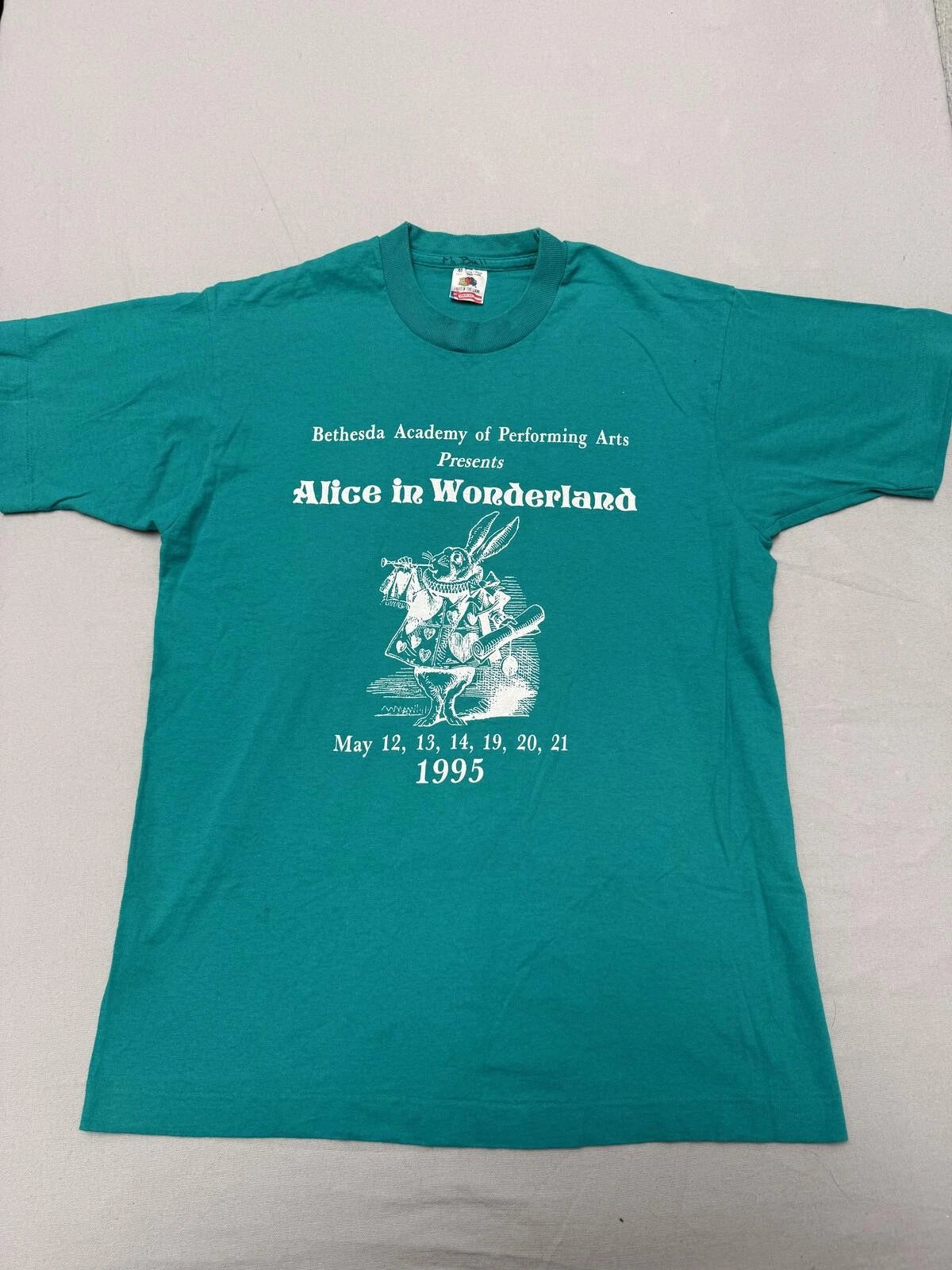 Vintage Imagination Stage BAPA T-shirt Alice in Wonderland M