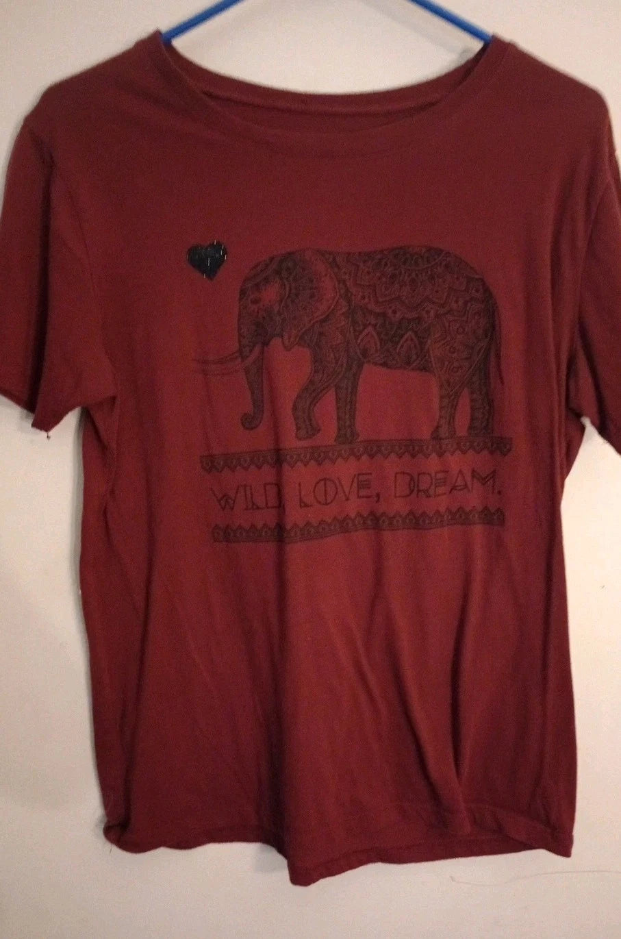 Red (maroon) Elephant Graphic T-Shirt  XL (15-17) Juniors