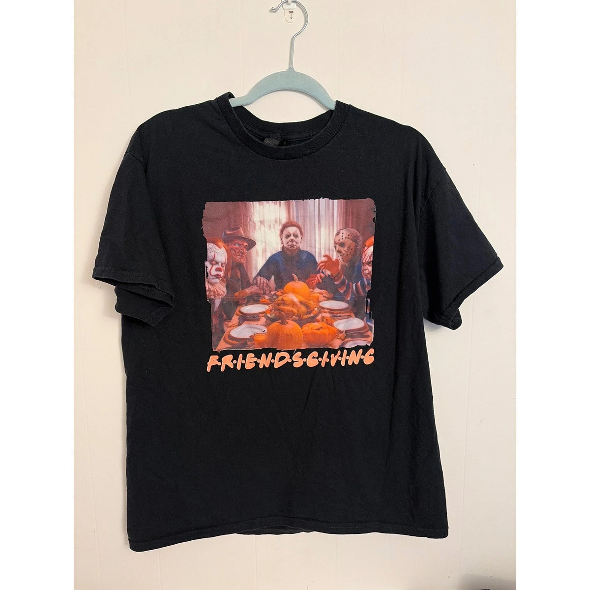 Gildan Horror Friendsgiving T-Shirt Mens Large Black Graphic Tee Friends