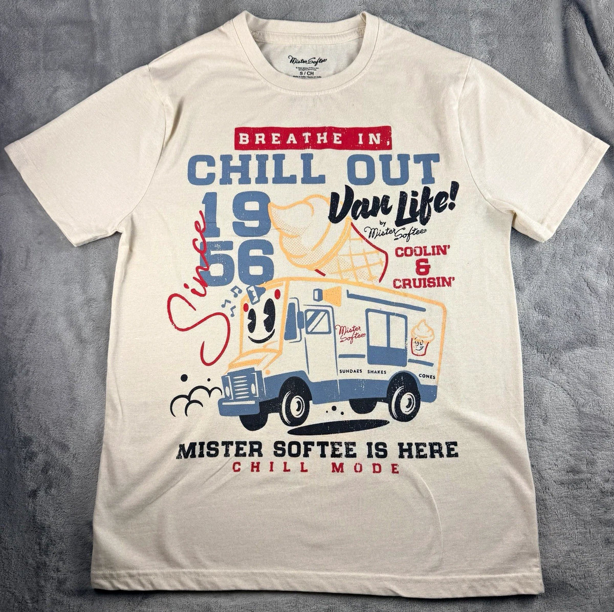 Mister Softee Men’s Chill Out Van Life Graphic Logo Tee White Crew Neck Size S Image 1 of 4
