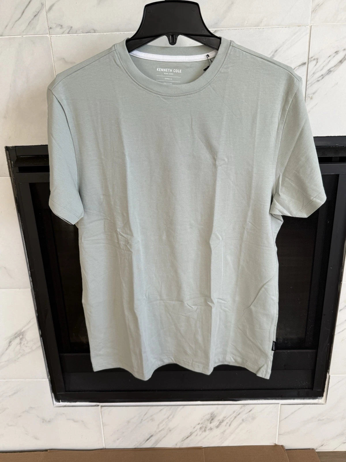 Kenneth Cole Small Mobility Knit T-Shirt Sea Grass Super Soft $49