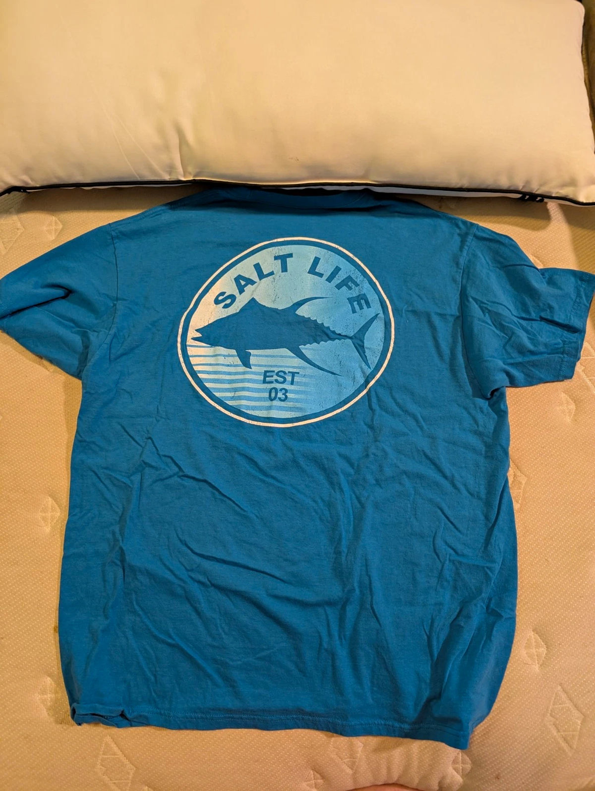 Pair Of Salt Life Live Salty Men's L Blue Graphic Pocket Logo Crew Neck T-Shirt