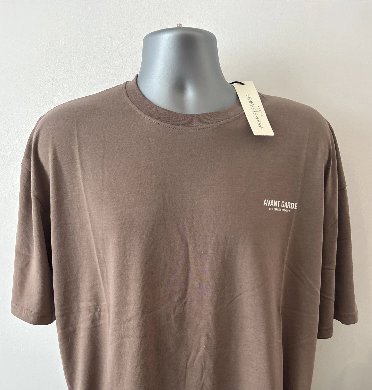 Avant Garde Mens Creatives T-Shirt Size Large Colour Mink