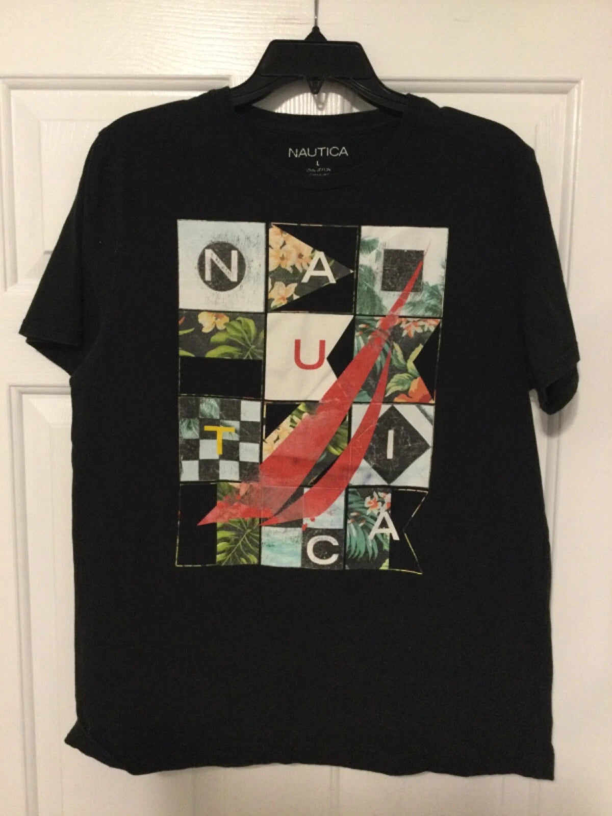 Nautica T-Shirt Large Logo Black Men Womens Trendy Look Short Sleeve       0023