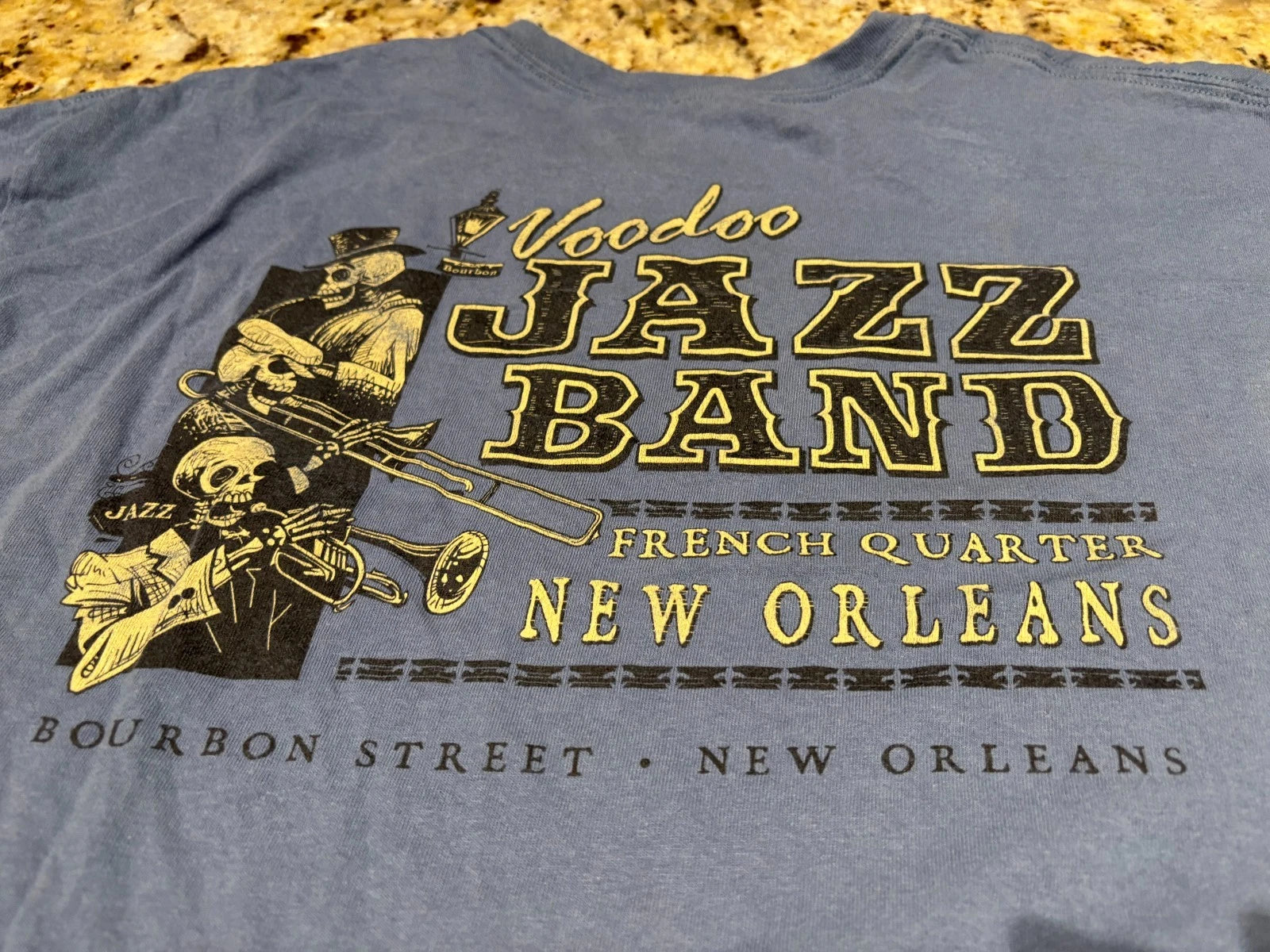 Vintage New Orleans Voodo Jazz Mens T-Shirt with Trumpet and Trombone Mens Large