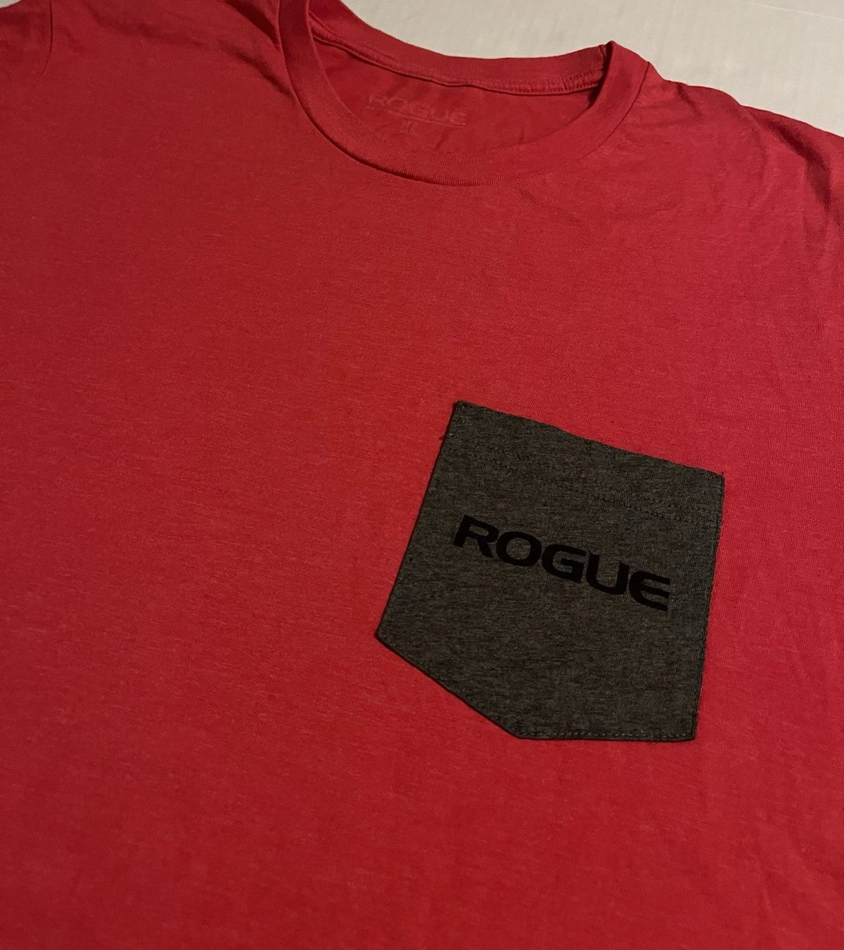 Rogue Fitness Pocket Logo CrossFit Gym Workout T-Shirt XL Red Gray Conditioning
