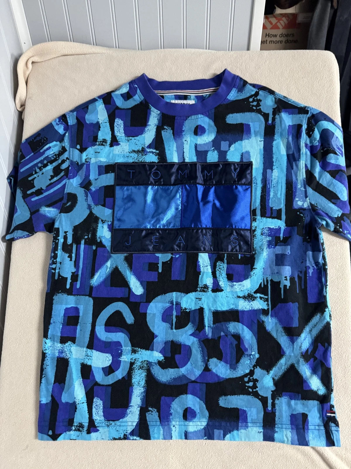 Tommy Jeans Shirt Mens Medium Blue Black Graffiti Graphic Streetwear Patch