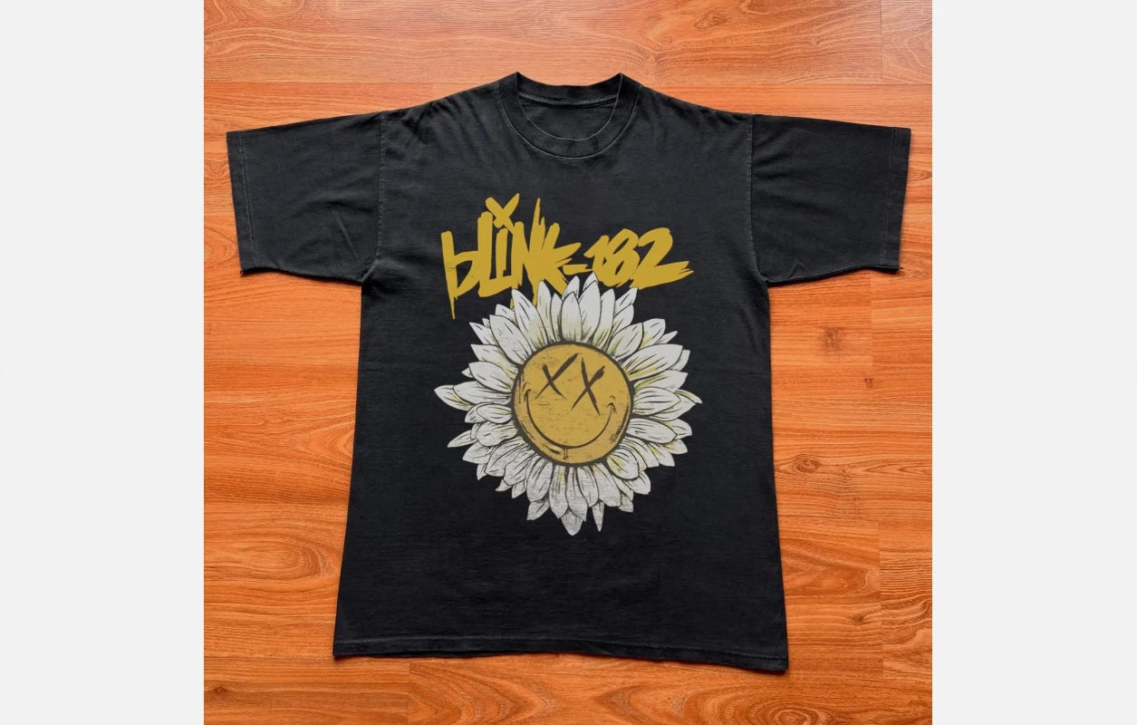 Blink-182 Daisy Flower Graphic T-shirt, Unisex Black T-shirt, Size S-5XL