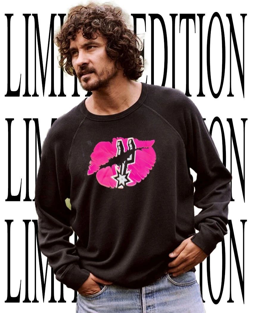 San Antonio Spurs lips shirt