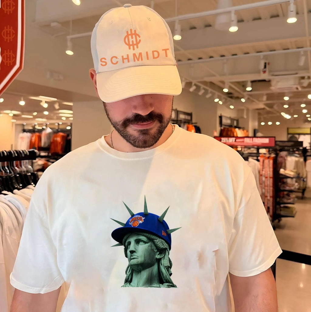 Statue Of Liberty Knicks Hat Shirt