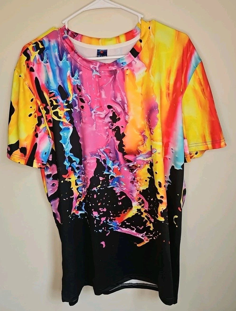 Graffiti Style Colorful Splash 3D Digital Pattern Shirt Graphic Size L Spandex
