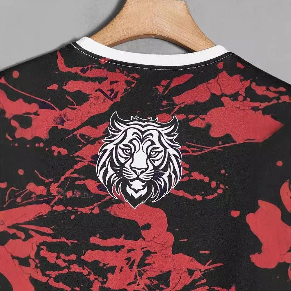 Mens fashionable round neck printed tshirt for casual wear all seasons