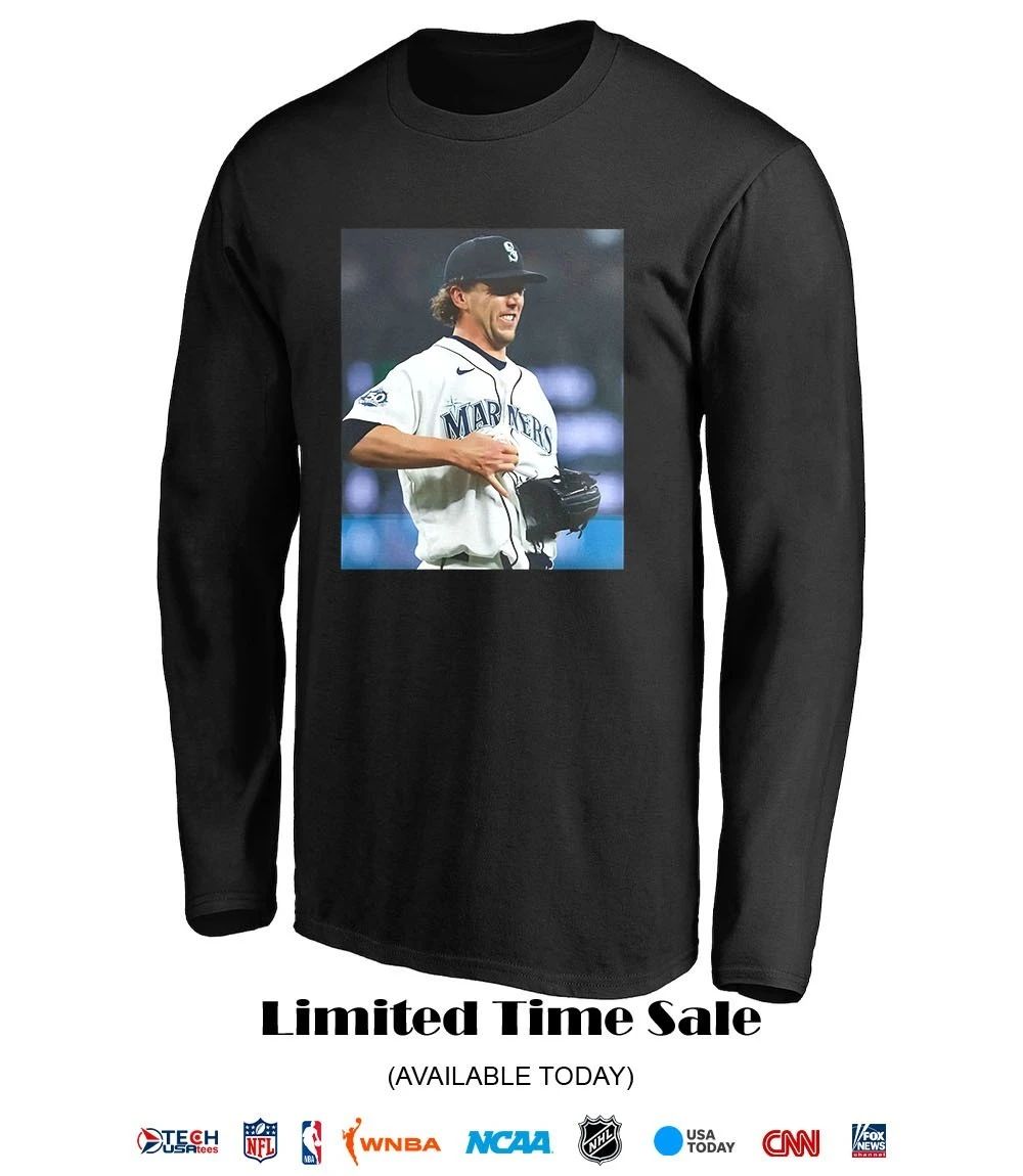 Catch ball in Logan Gilbert Seattle Mariners shirt