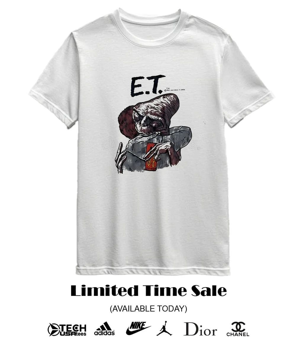 1982 E.T. x Reese hug movie shirt