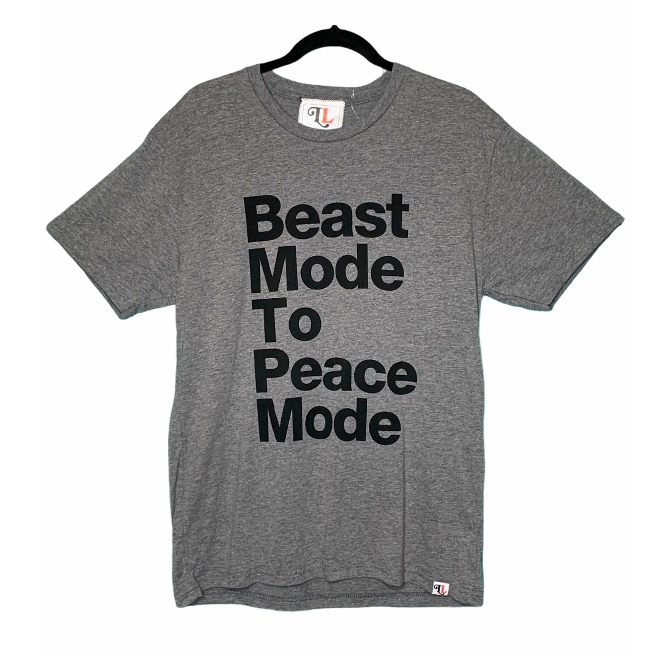 The Let Love Collection Gray Soft Trendy Graphic T-Shirt Size XL