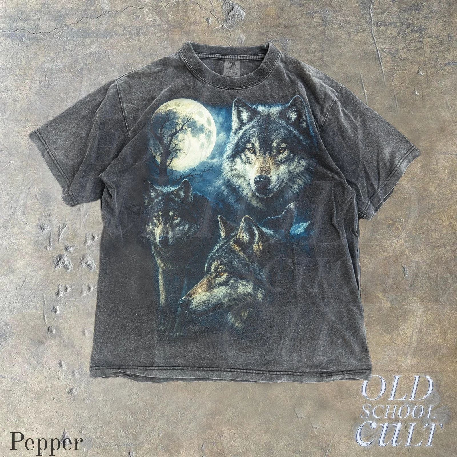 Vintage Wolf T-Shirt 90s Grunge Alpha Moon Nature Y2K Streetwear Tee