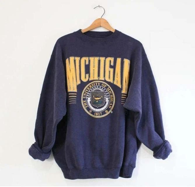 Vintage 90s University of Michigan Wolverines Crewneck Sweatshirt S-5XL