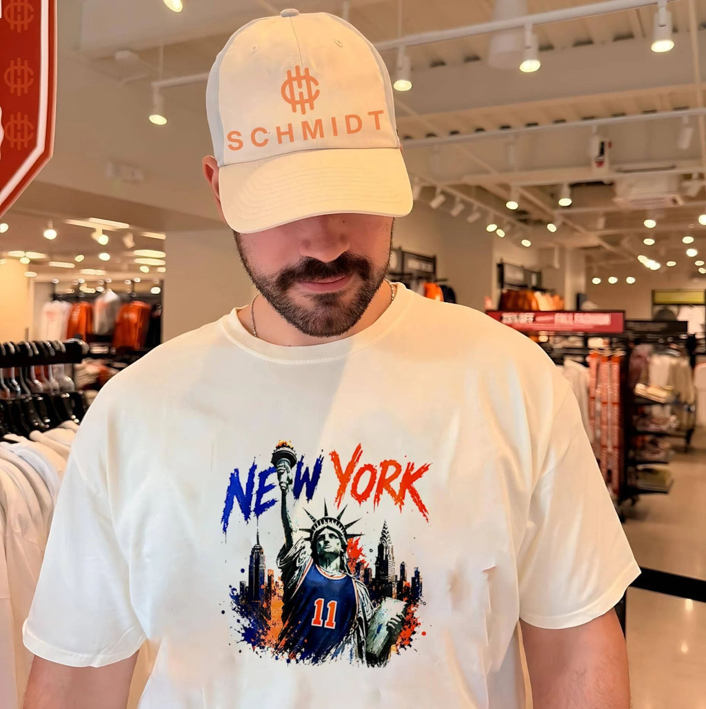 Statue of Liberty wearing New York Knicks jersey vintage shirt