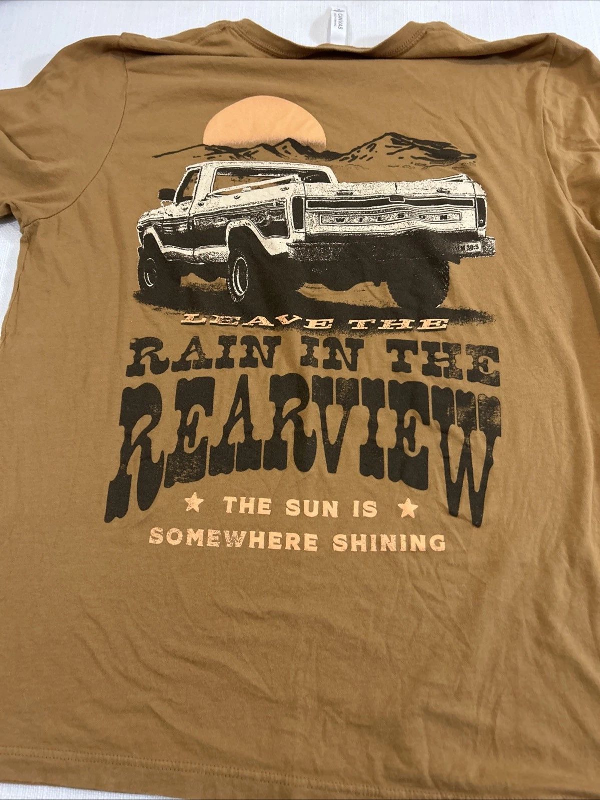 CANVAS T-shirt Size XL Brown Tan Graphic Tee