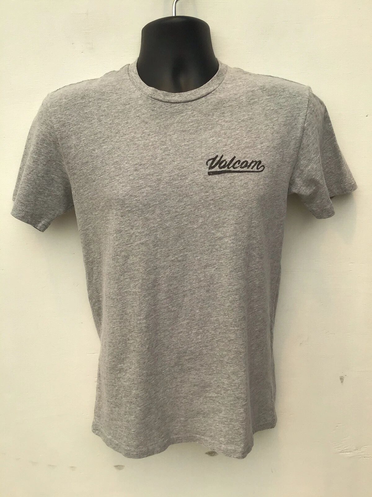 Volcom Short Sleeve T Shirt Mens Small, Gray, Print On Front And Back