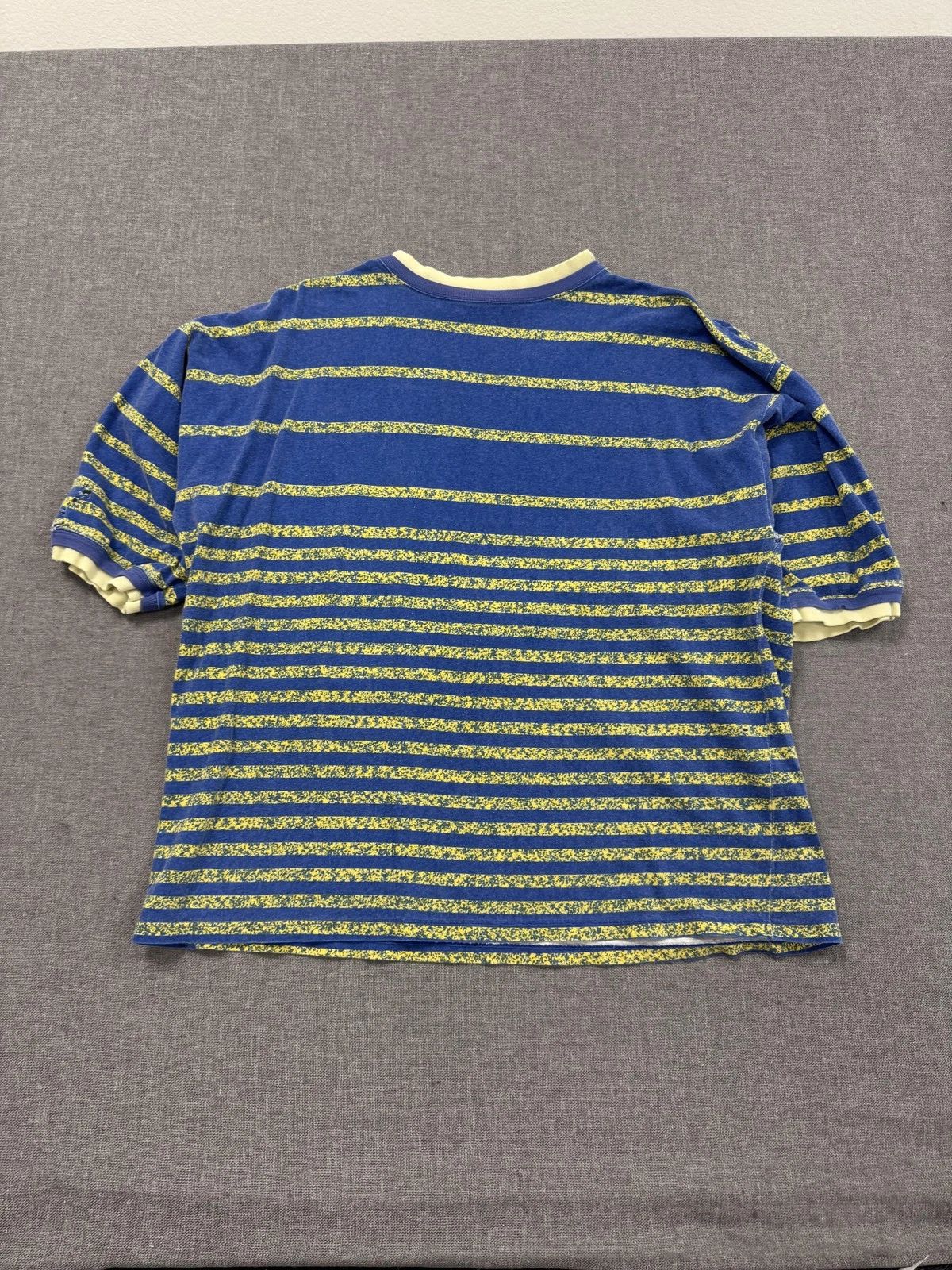 Vintage 90s Striped Surf T-Shirt Mens Large Blue Yellow Cotton 34th St USA Made