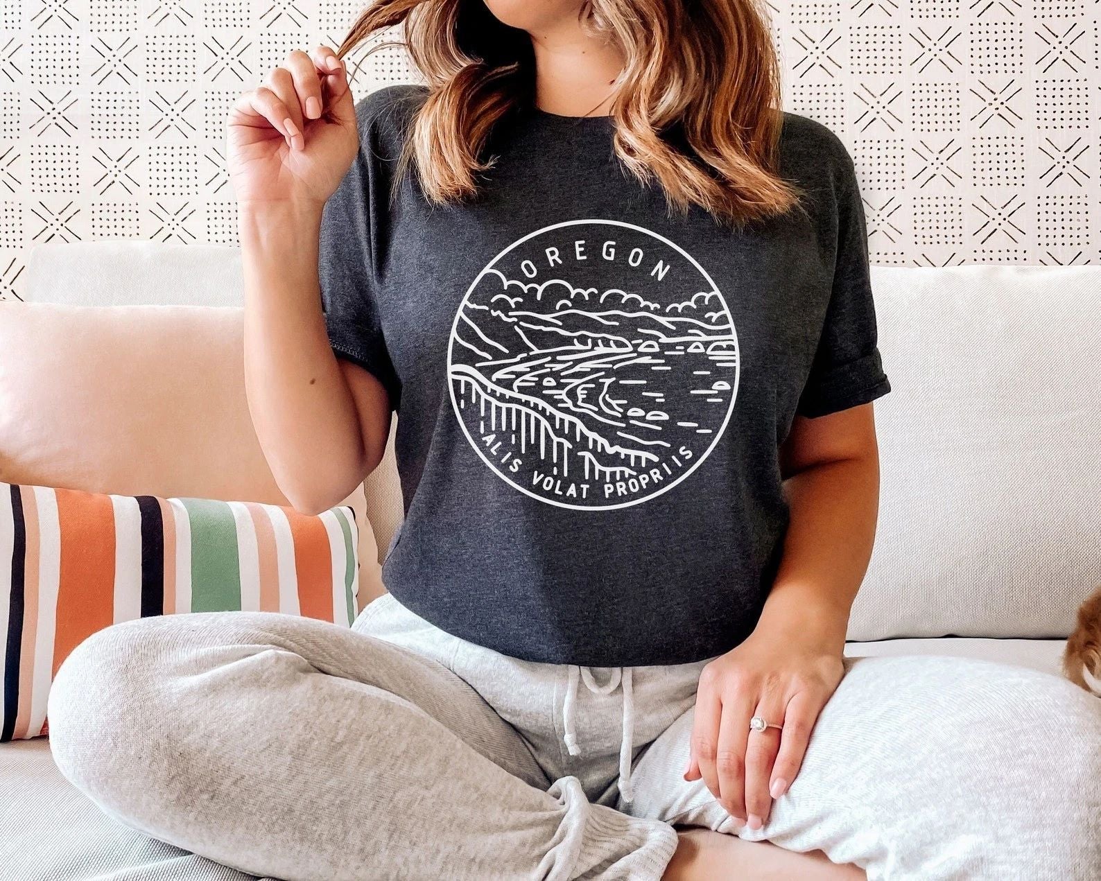 Oregon Minimal Skyline Design Shirt Travel Gift Oregon Trip Souvenir Tee
