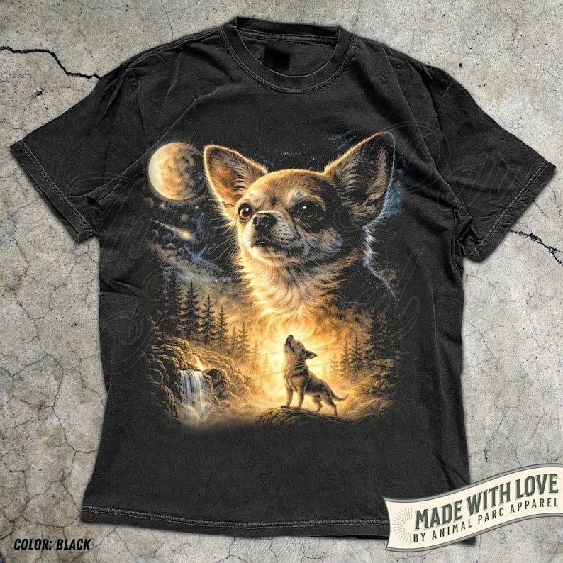 Chihuahua Howling to The Moon Vintage T-Shirt, 90s Retro Animal Graphic Tee S-3X