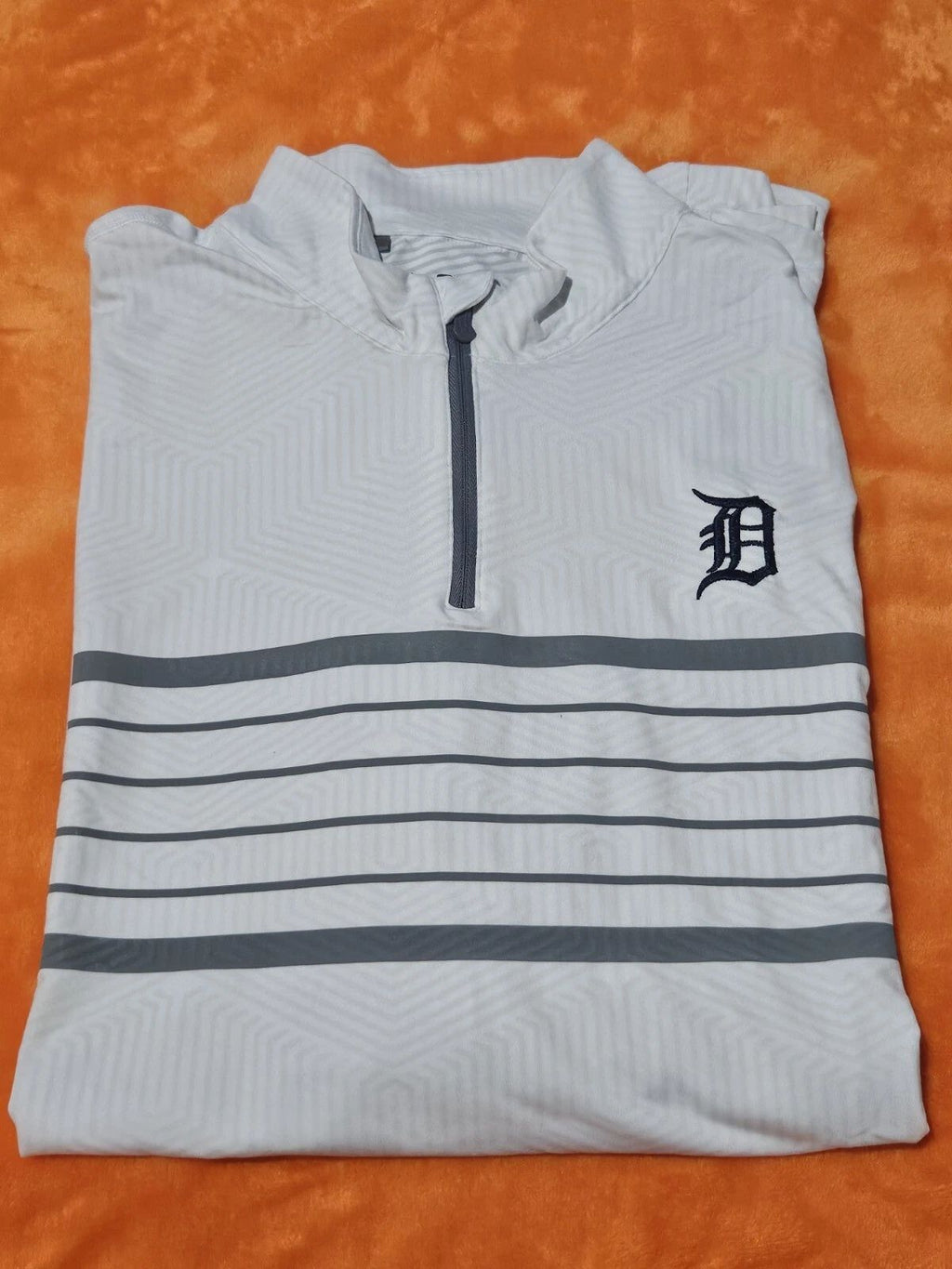 MLB Detroit Tigers Underarmor White All Season Long Sleeve Shirt- Men's 2XL- New