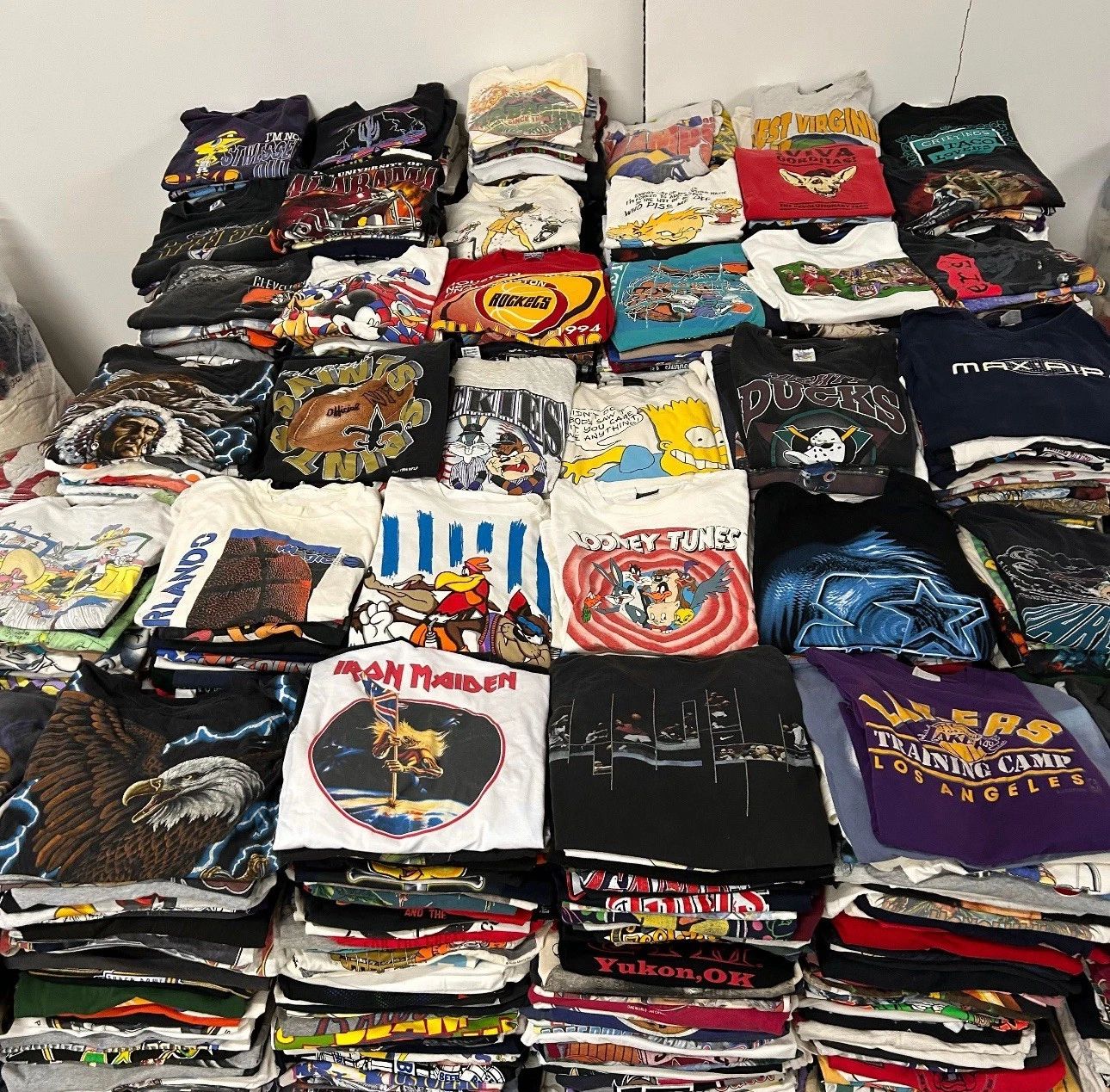 Men’s Vintage 90s-2010 Random Mystery tee Message Size