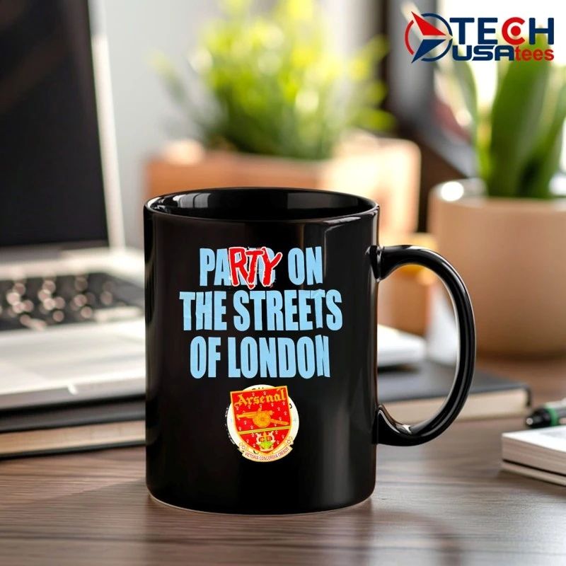 Party on the Streets of London Arsenal Football Club shirt