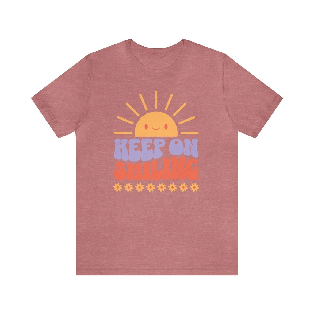 Smiling Tshirt, Keep on Smiling, Retro Tshirt, Trendy Tshirt, Womens Shirt,