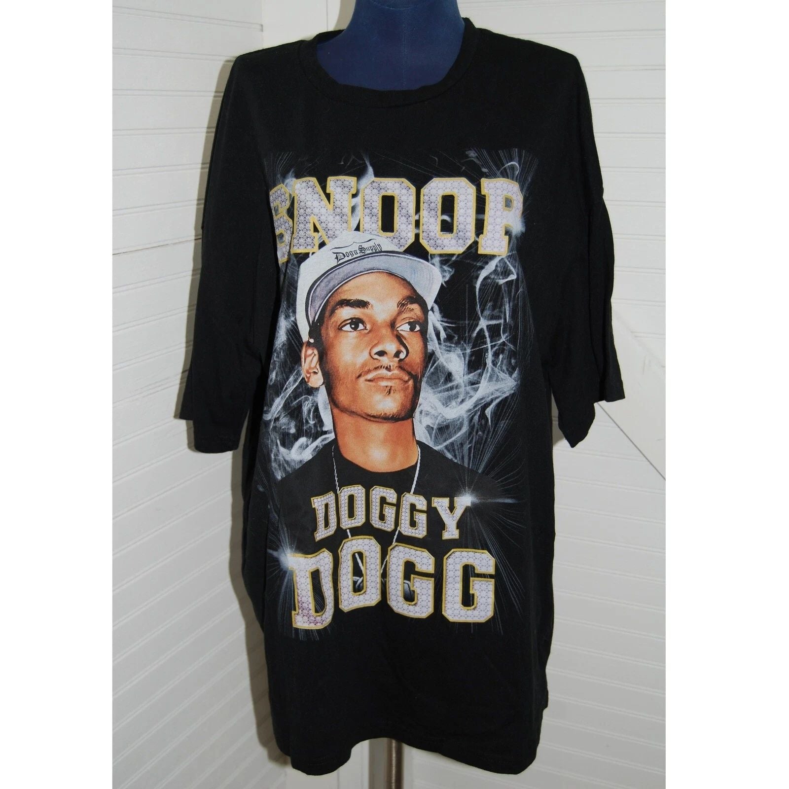 Snoop Dogg Tshirt Men’s Medium oversized street wear Rap Tee